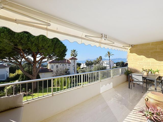 Appartement F3 à vendre - 3 pièces - 87.0 m2 - CANNES - 06 - PROVENCE-ALPES-COTE-D-AZUR - Century 21 Adhère Transactions